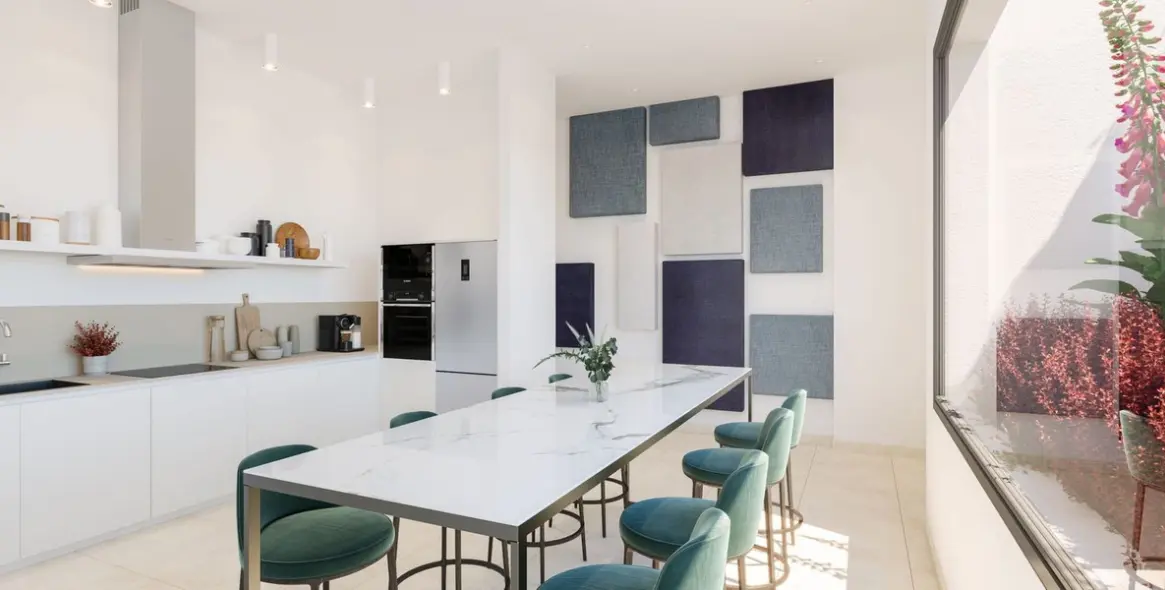 Sale of middle floor apartment in Fuengirola 8