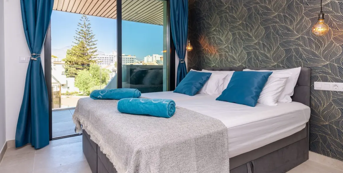 Sale of middle floor apartment in Fuengirola 13