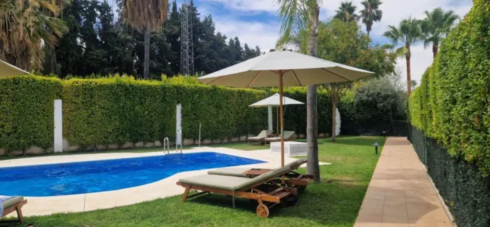 Продажа таунхауса в Nueva Andalucía 0