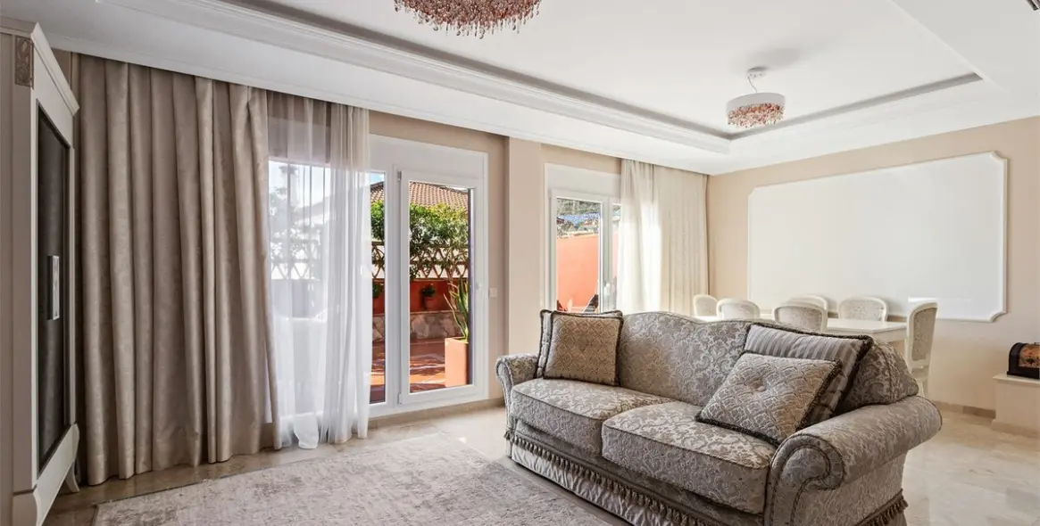 Sale of townhouse in Benalmadena 2