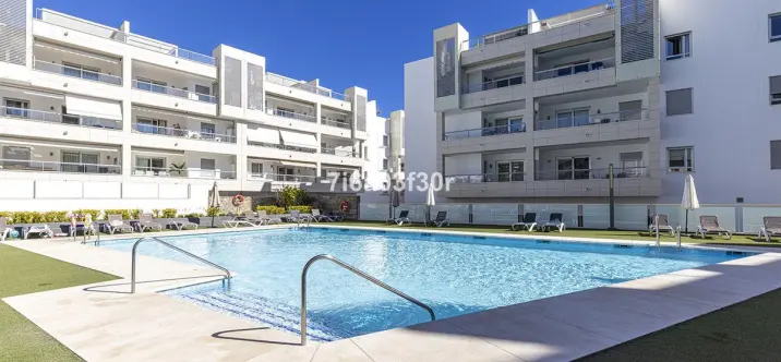 Продажа апартаментов на среднем этаже в San Pedro de Alcántara 0