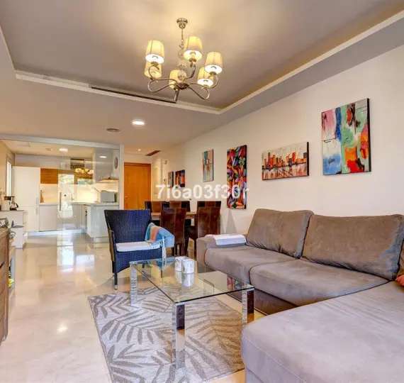 Продажа апартаментов на среднем этаже в San Pedro de Alcántara