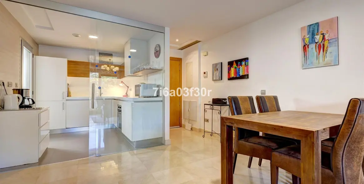 Продажа апартаментов на среднем этаже в San Pedro de Alcántara 6