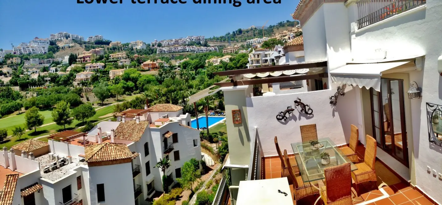 Sale of penthouse in Los Arqueros 1