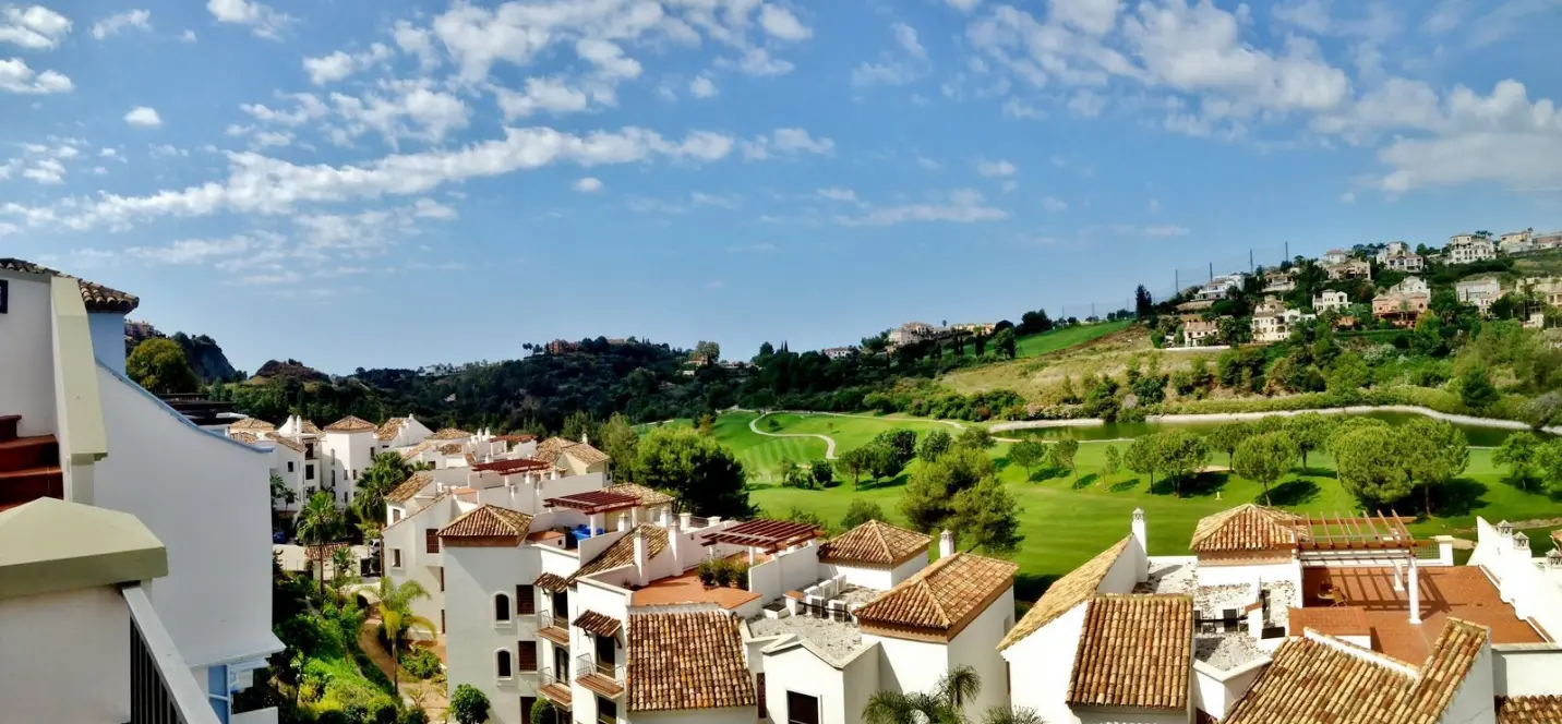 Sale of penthouse in Los Arqueros 2