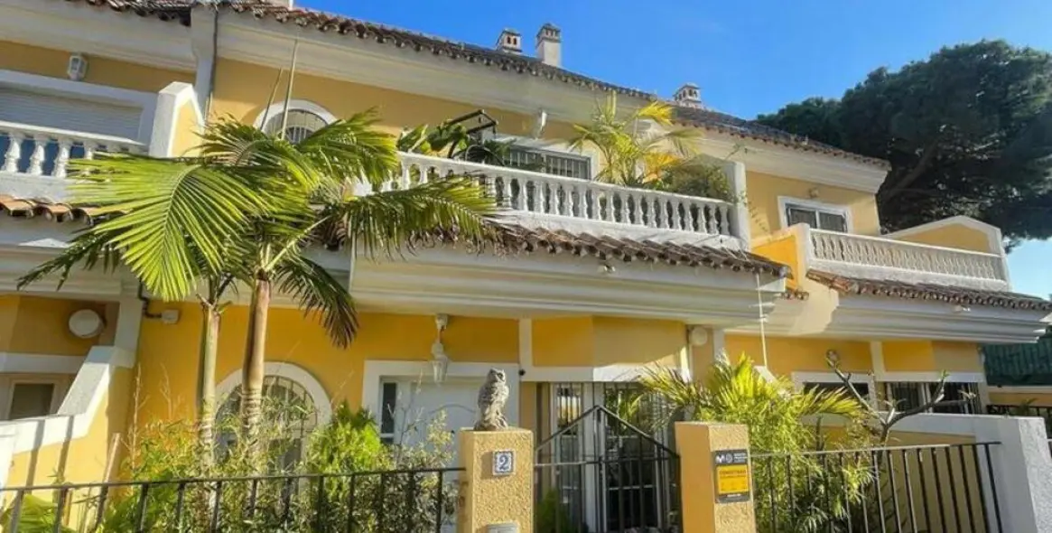 Продажа таунхауса в Mijas Costa 1