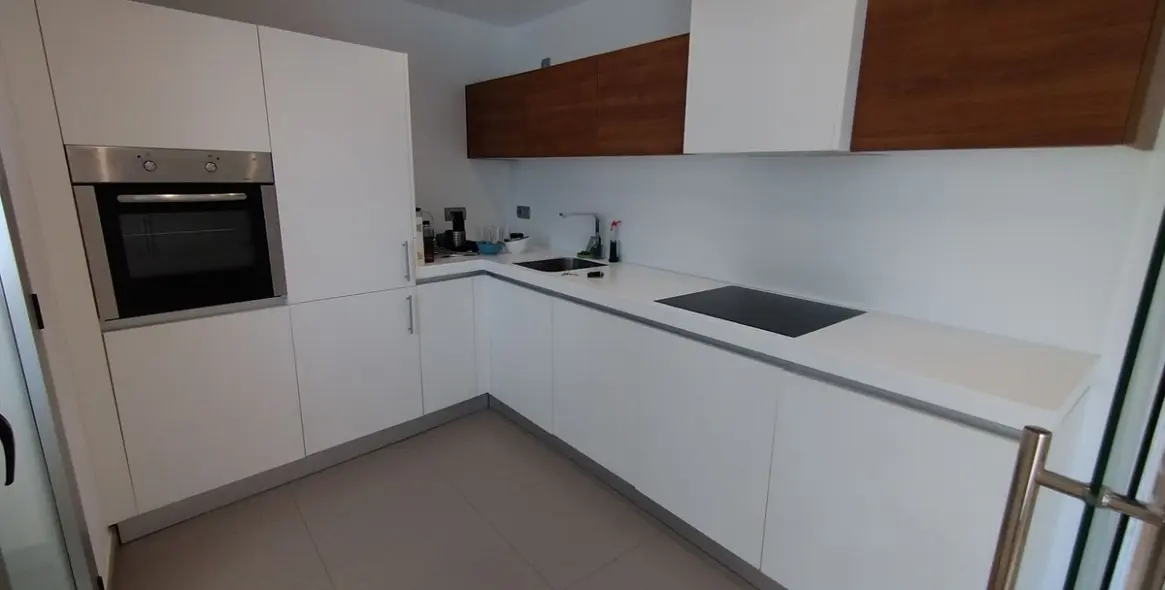 Sale of middle floor apartment in San Pedro de Alcántara 7