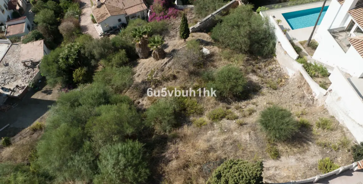 Sale of residential plot in Riviera del Sol 3
