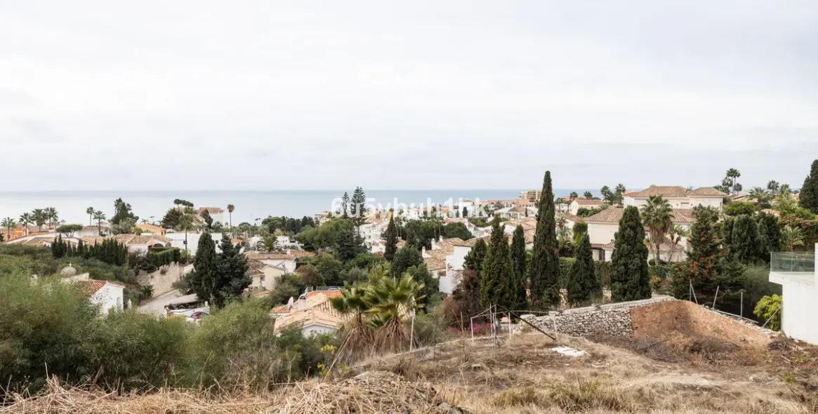 Sale of residential plot in Riviera del Sol 9
