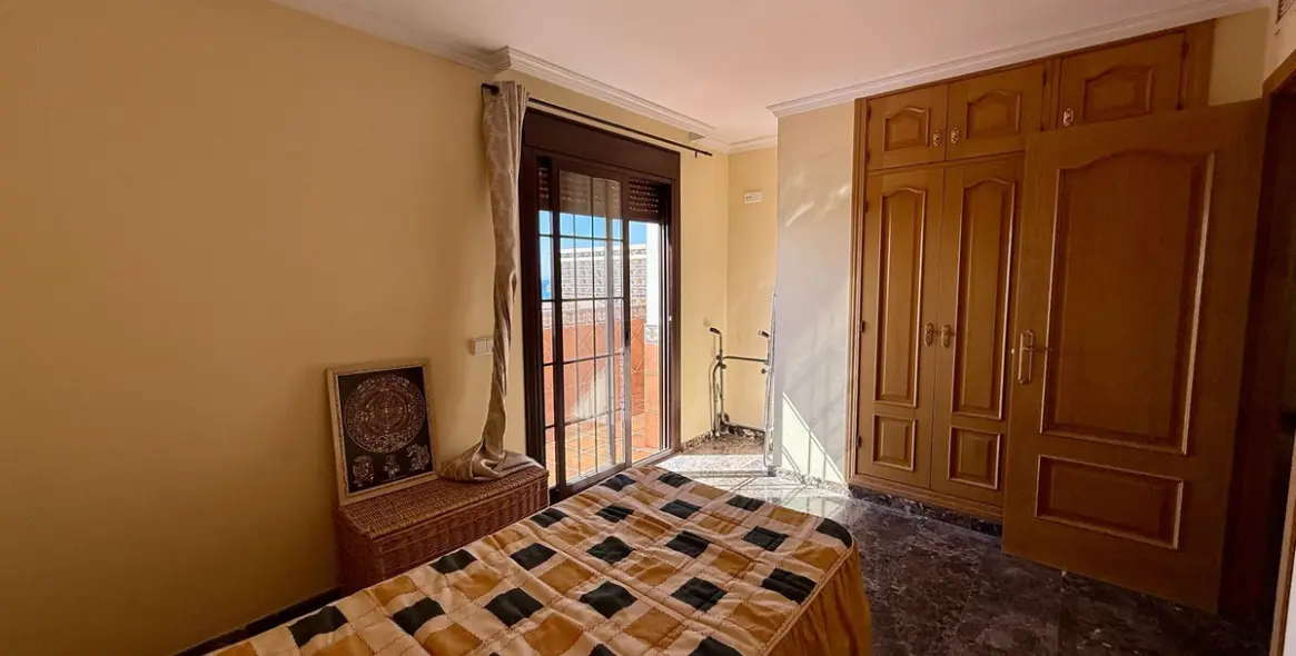 Sale of penthouse in La Cala 10