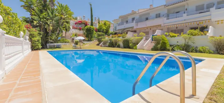 Продажа дома на две семьи в Artola 1