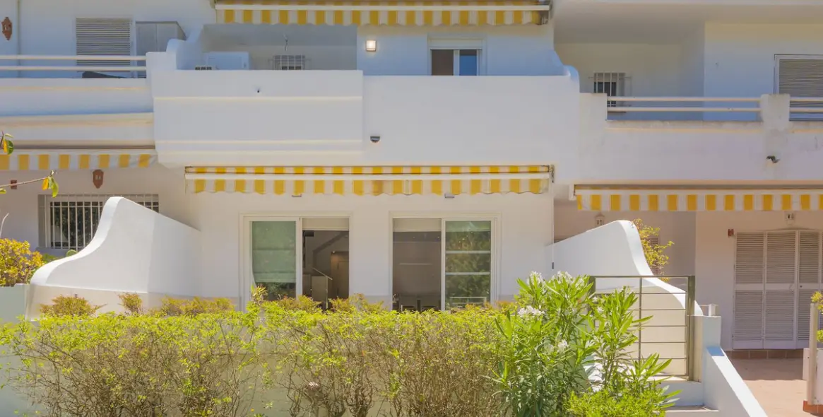 Продажа дома на две семьи в Artola 18