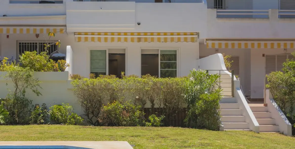 Продажа дома на две семьи в Artola 19