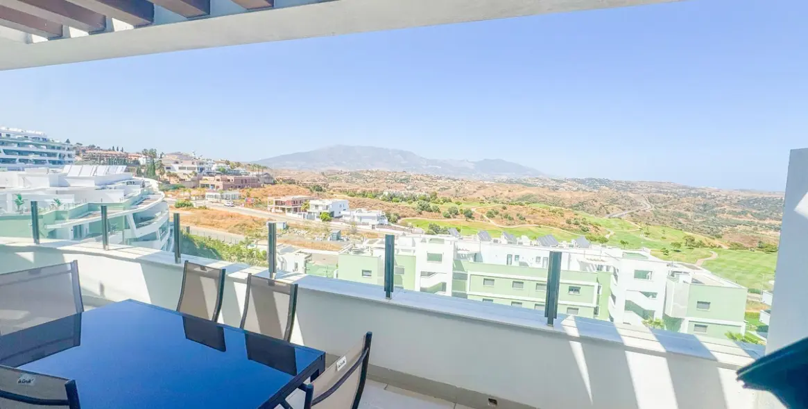 Venta de ático dúplex en Calanova Golf 13