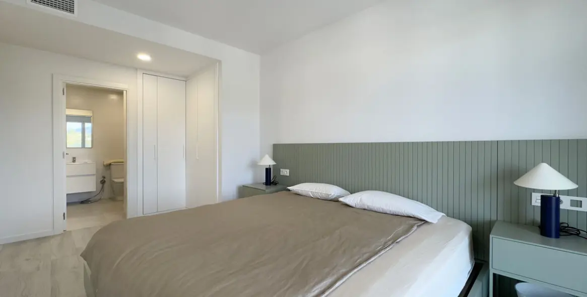 Sale of penthouse in Nueva Andalucía 20