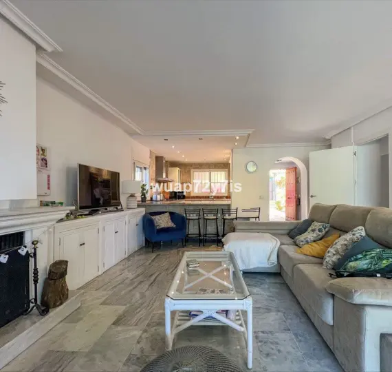 Продажа таунхауса в El Paraiso