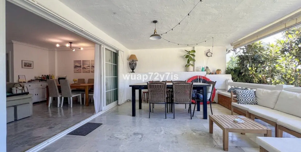 Продажа таунхауса в El Paraiso 5