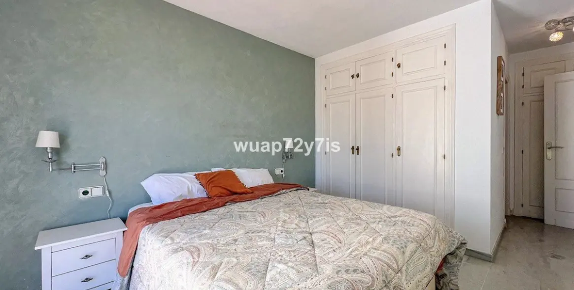 Продажа таунхауса в El Paraiso 17