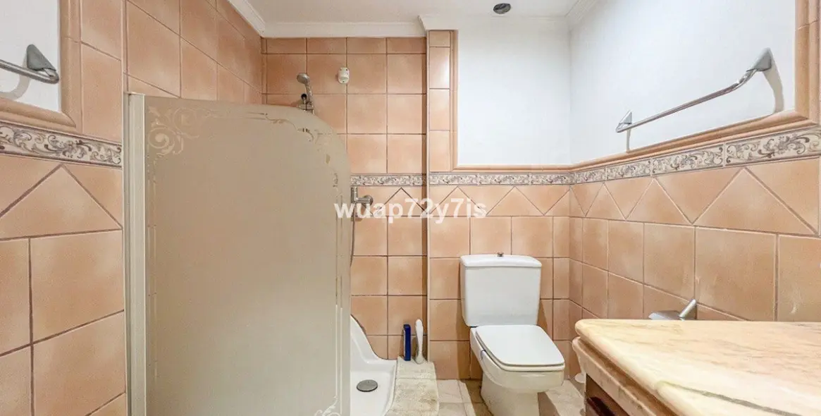 Продажа таунхауса в El Paraiso 18