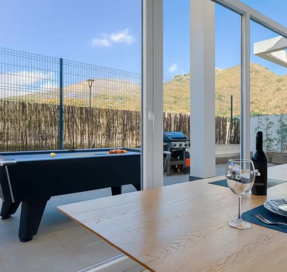 Продажа апартаментов на первом этаже в Benahavís