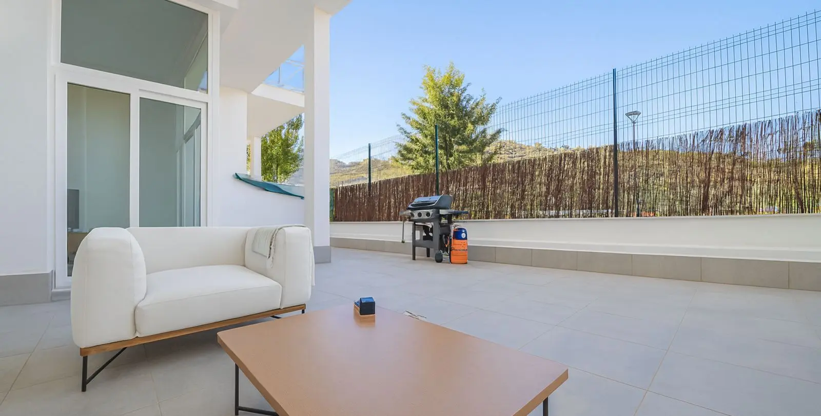 Venta de apartamento en planta baja en Benahavís 16