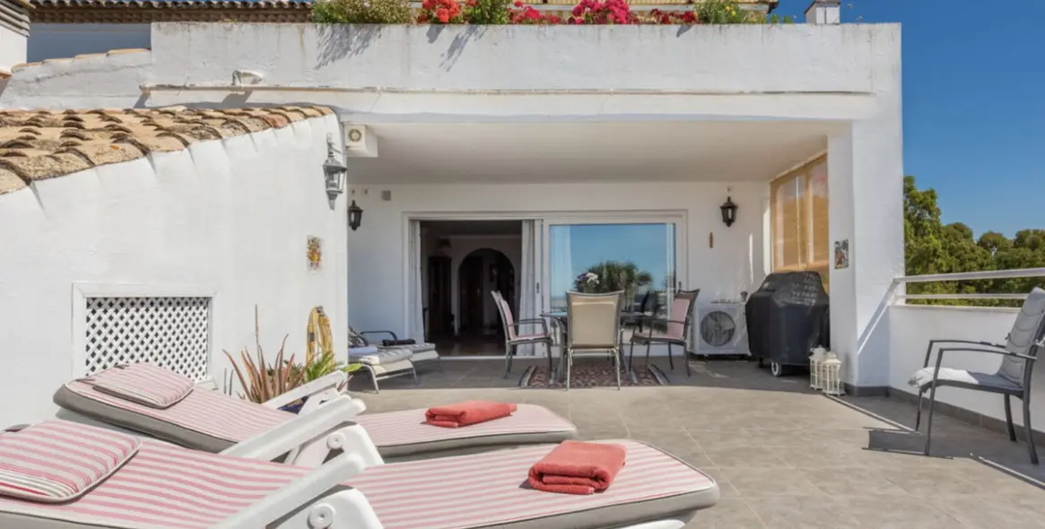 Venta de apartamento en planta media en Atalaya 1