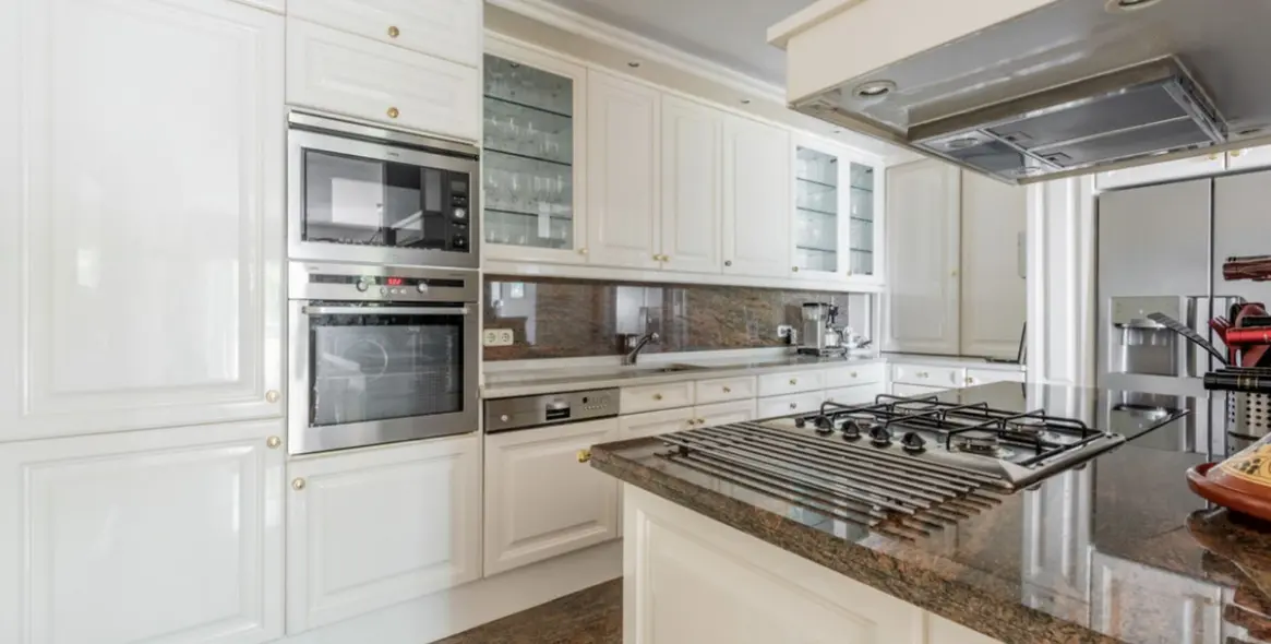 Venta de apartamento en planta media en Atalaya 7