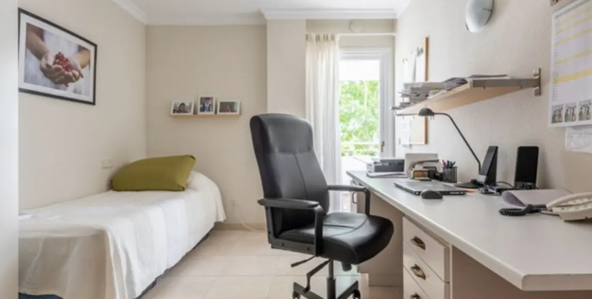 Venta de apartamento en planta media en Atalaya 14