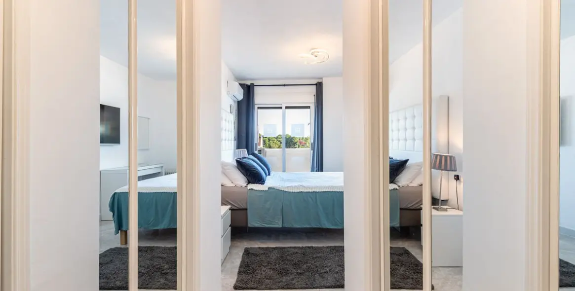 Sale of middle floor apartment in Nueva Andalucía 9