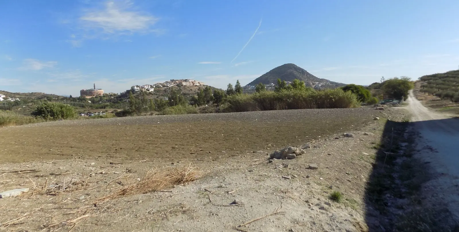 Venta de parcela comercial en Coín 4