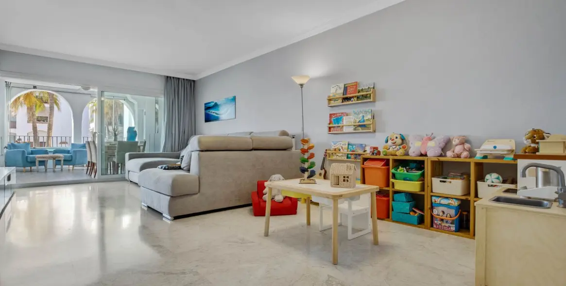 Продажа апартаментов на среднем этаже в Torremolinos 4