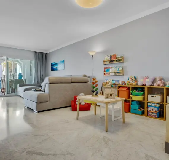 Venta de apartamento en planta media en Torremolinos