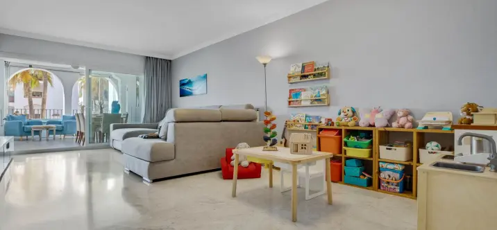 Venta de apartamento en planta media en Torremolinos 3