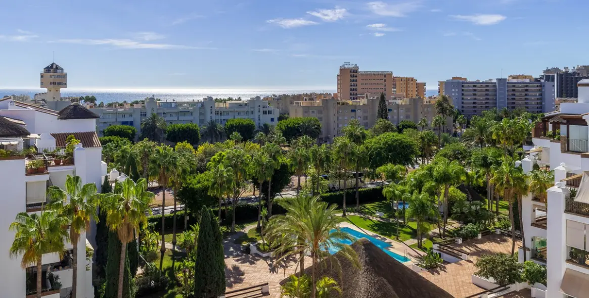 Продажа апартаментов на среднем этаже в Torremolinos 21