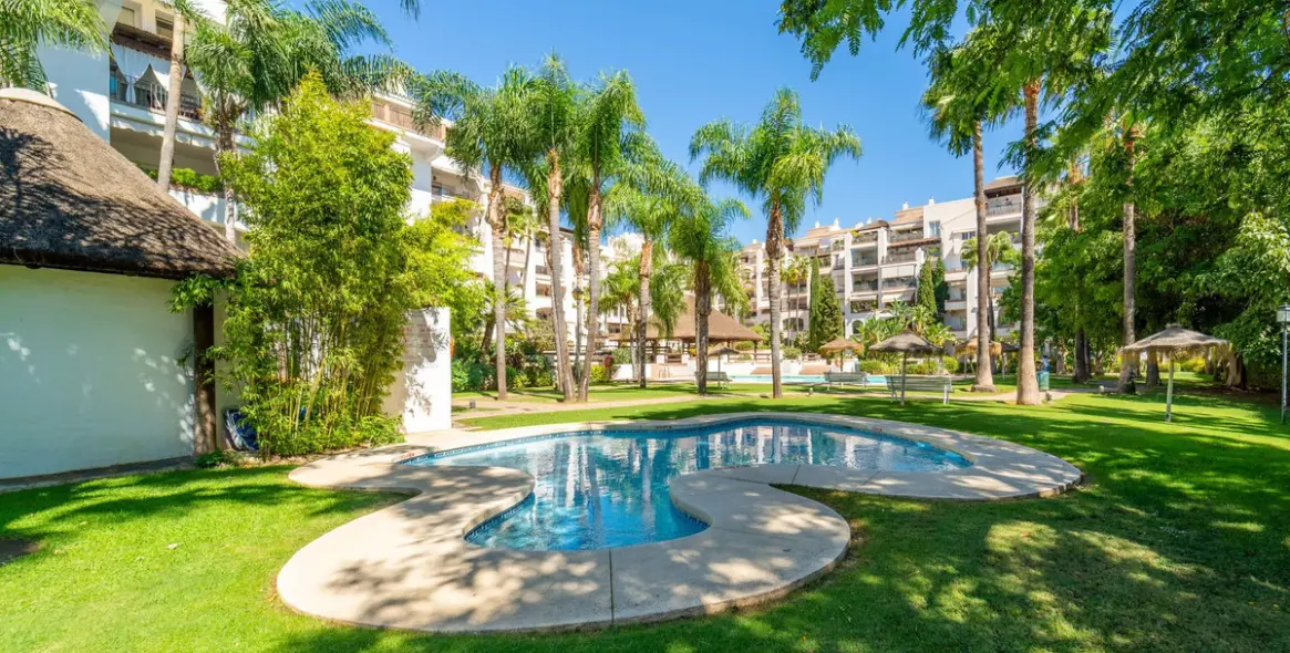 Продажа апартаментов на среднем этаже в Torremolinos 32