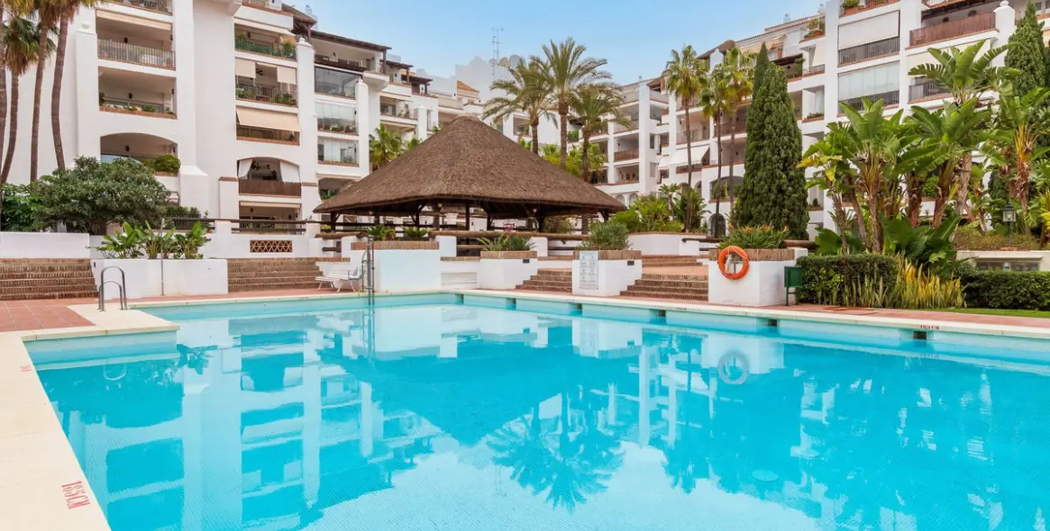 Продажа апартаментов на среднем этаже в Torremolinos 35