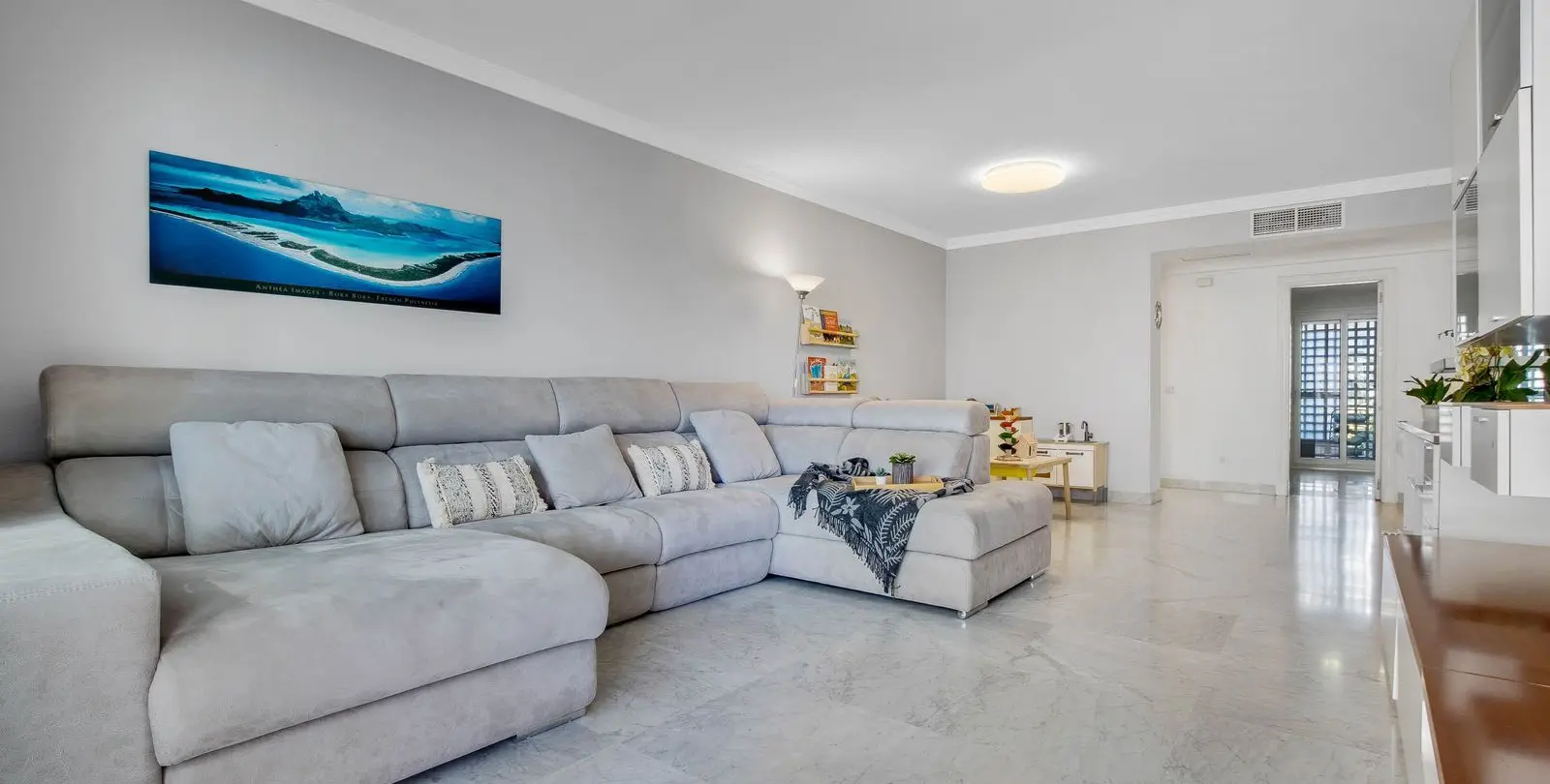 Продажа апартаментов на среднем этаже в Torremolinos 3