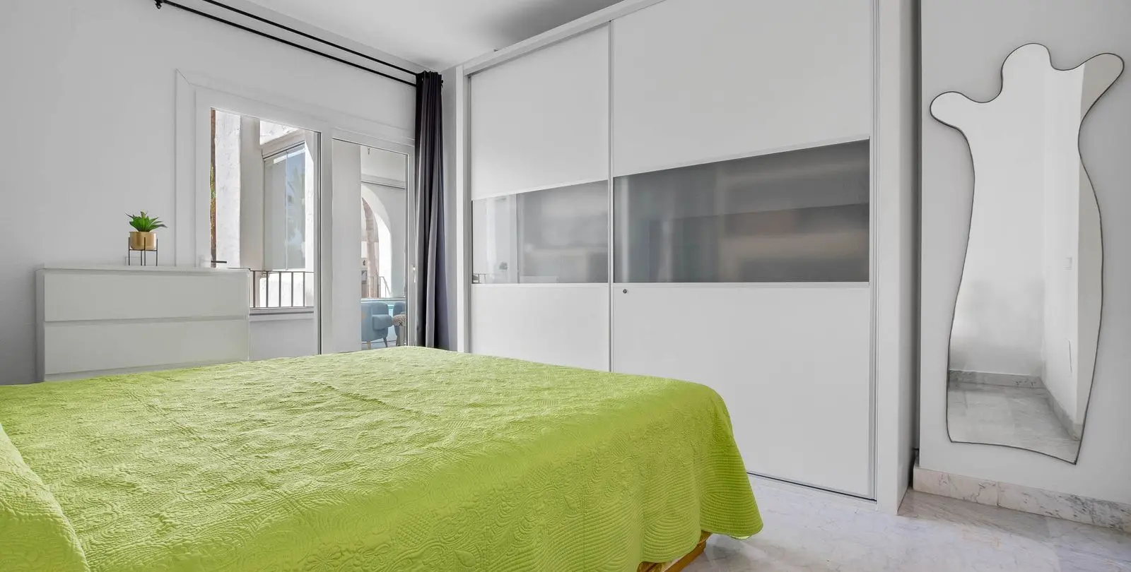 Продажа апартаментов на среднем этаже в Torremolinos 11