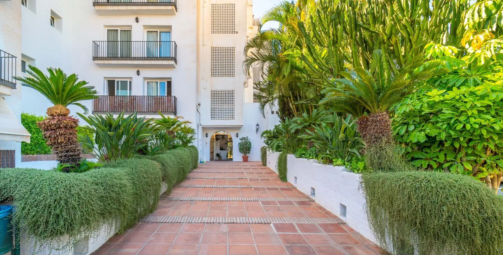 Продажа апартаментов на среднем этаже в Torremolinos 34