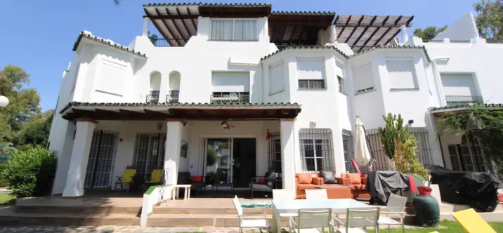 Venta de adosado en Nueva Andalucía 1