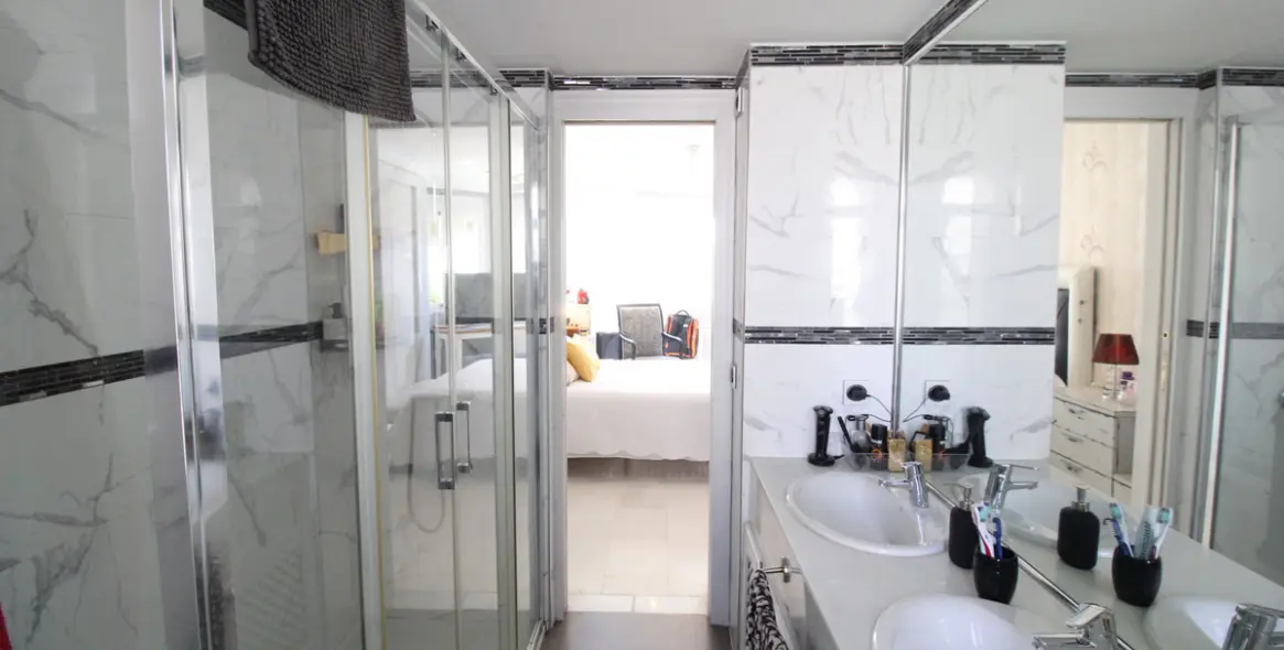 Продажа таунхауса в Nueva Andalucía 24