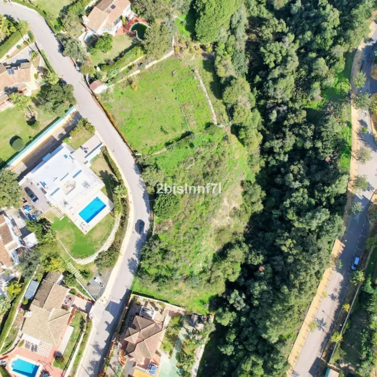Продажа  жилого участка в Elviria