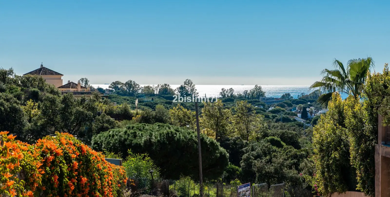 Продажа  жилого участка в Elviria 7