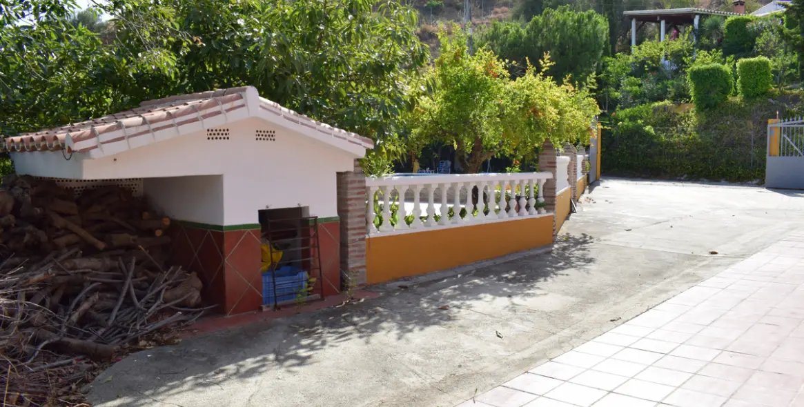 Продажа финки в Vélez-Málaga 35
