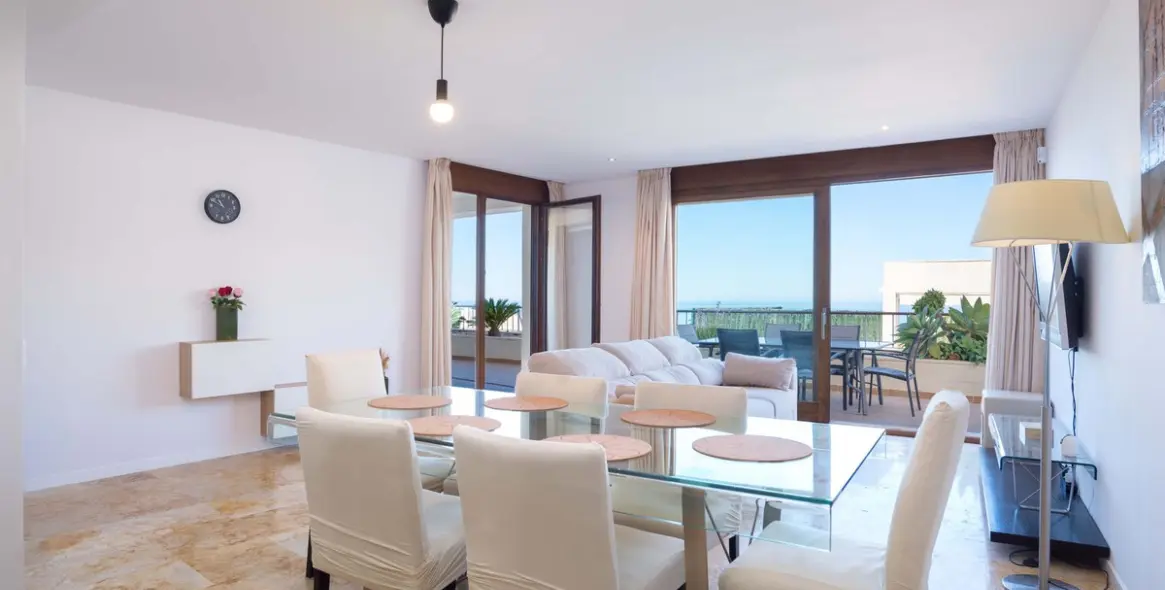 Sale of ground floor apartment in Altos de los Monteros 9