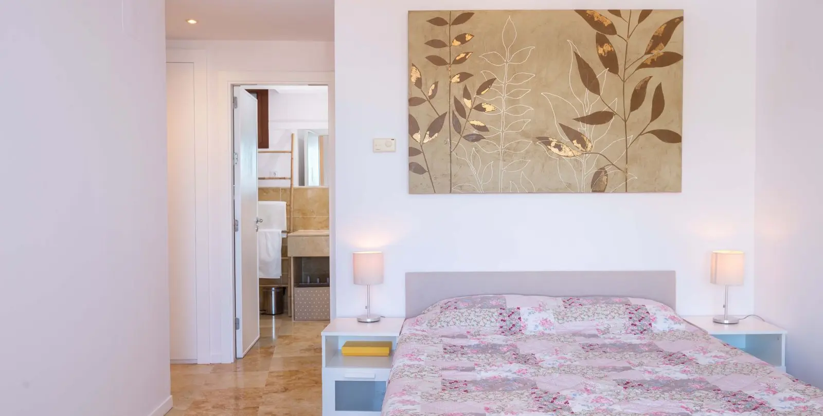 Продажа апартаментов на первом этаже в Altos de los Monteros 21