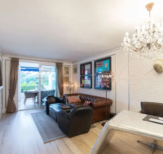 Продажа апартаментов на первом этаже в Puerto Banús