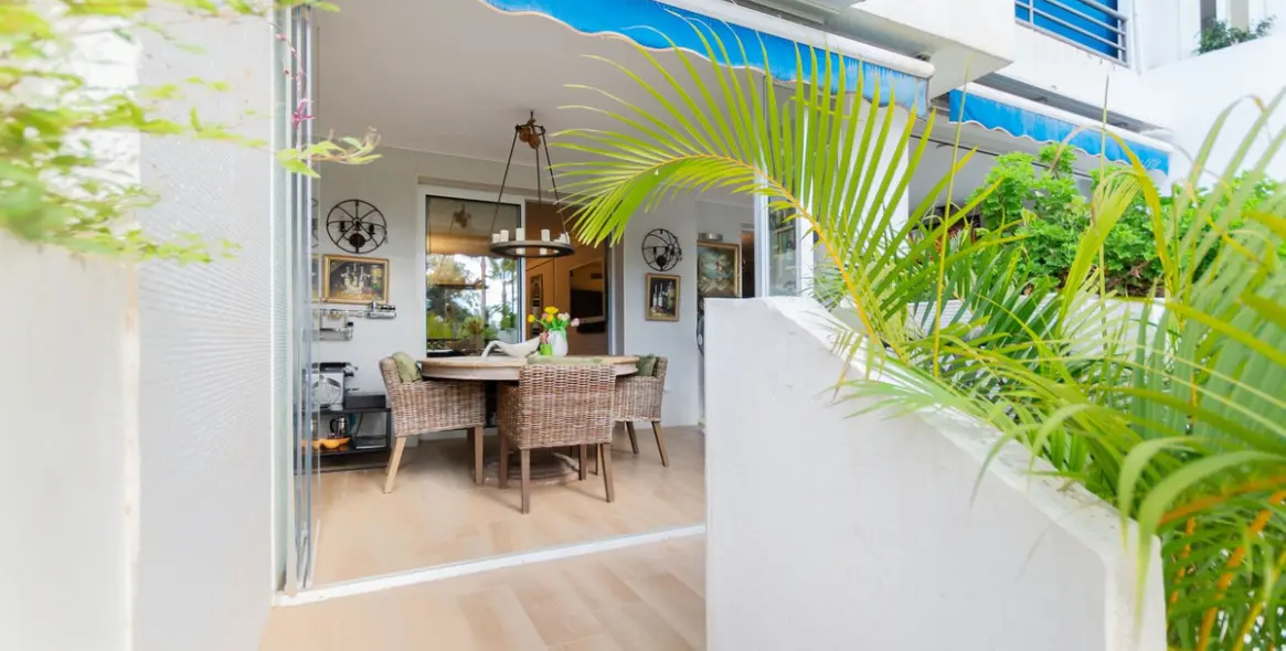 Продажа апартаментов на первом этаже в Puerto Banús 19