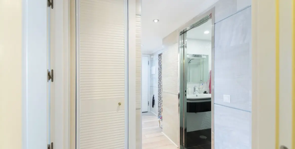 Sale of ground floor apartment in Puerto Banús 25