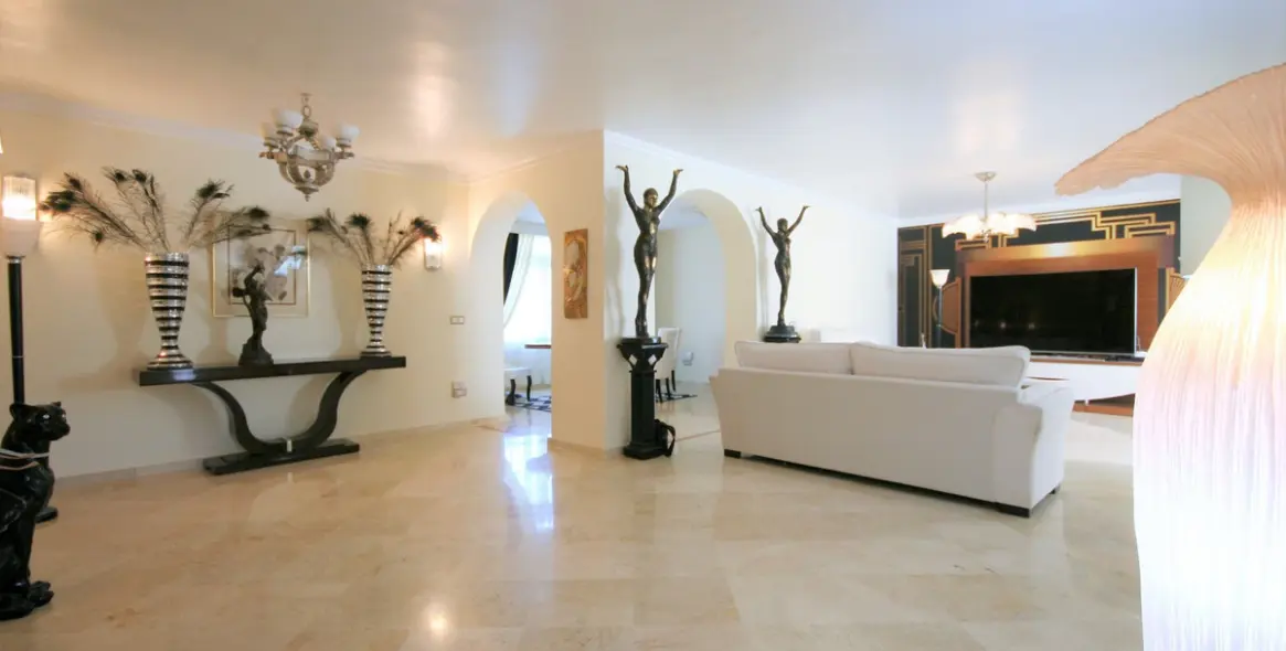 Продажа пентхауса в Guadalmina Alta 2